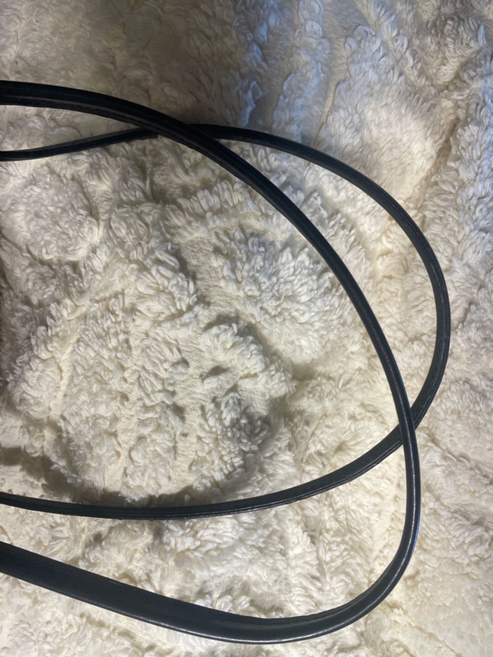 Burberry Classic Plaid Tote Bag in Beige with Black Straps - Picture 5 of 8